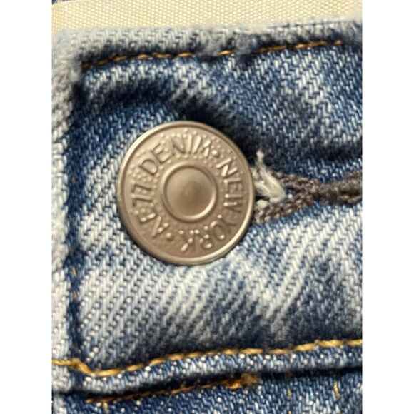 AE77 Mom Jeans 00 High Rise Distressed Light Wash Raw Hem Women’s Denim - Picture 6 of 9